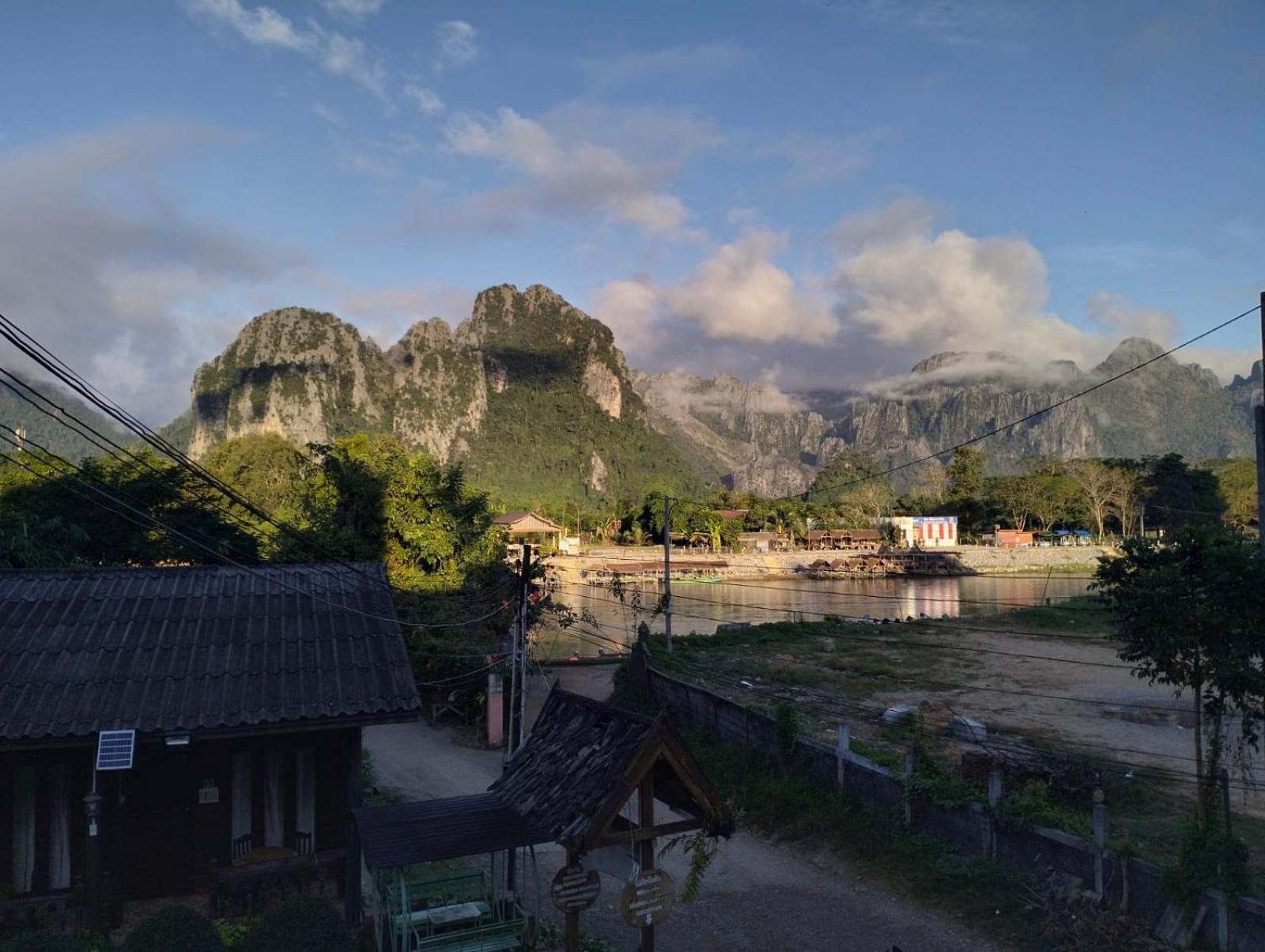 Bungalows Le Jardin Vangvieng Ванг Виенг Екстериор снимка