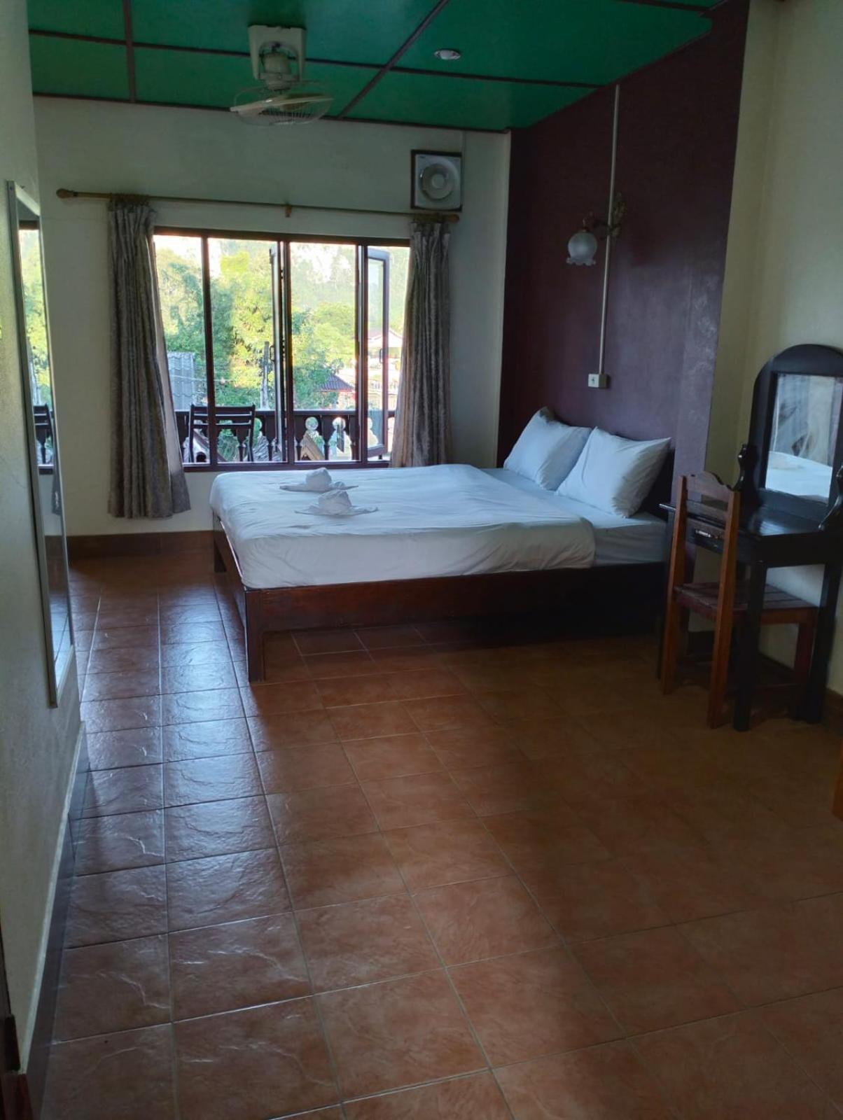 Bungalows Le Jardin Vangvieng Ванг Виенг Екстериор снимка