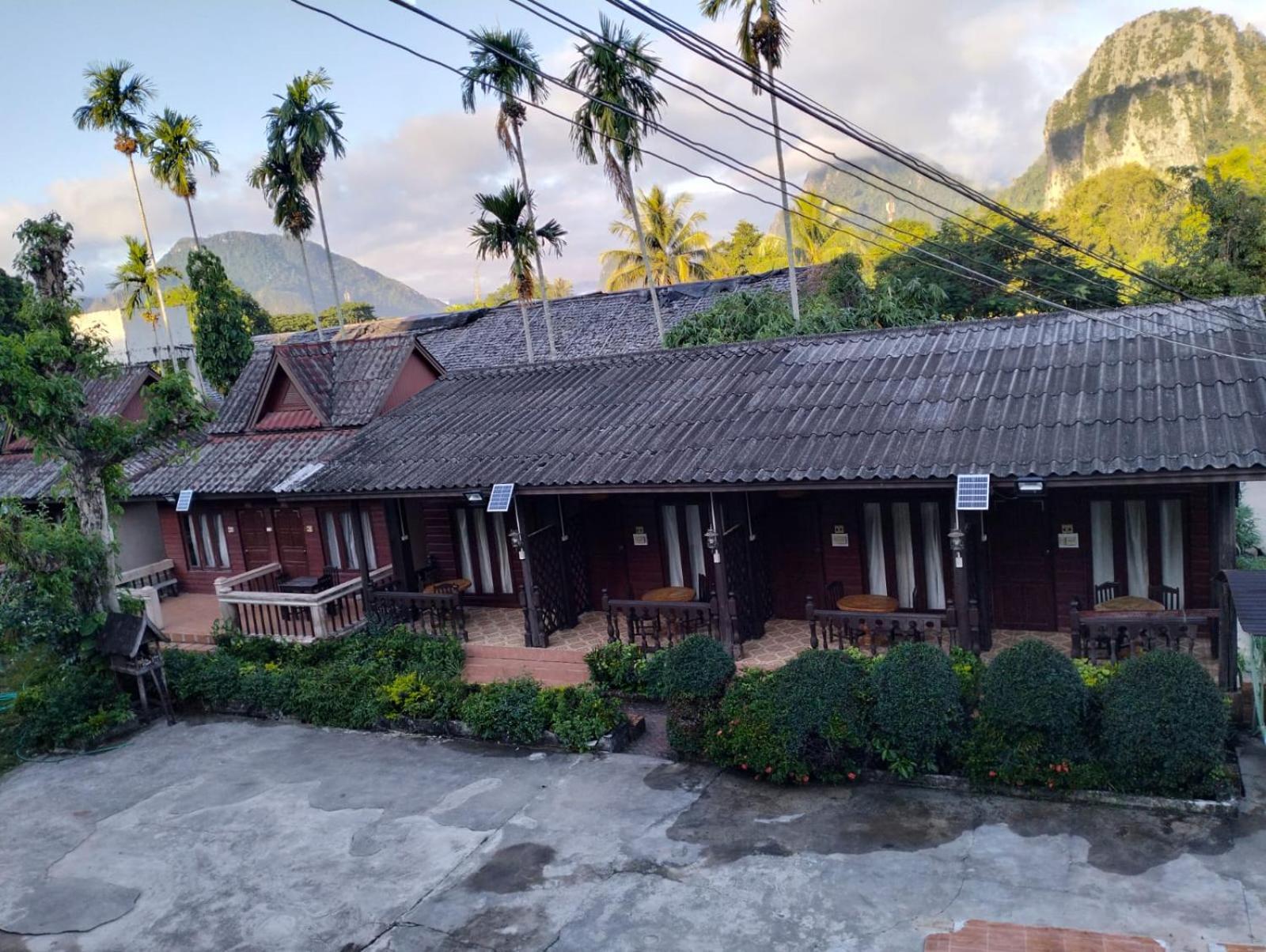 Bungalows Le Jardin Vangvieng Ванг Виенг Екстериор снимка