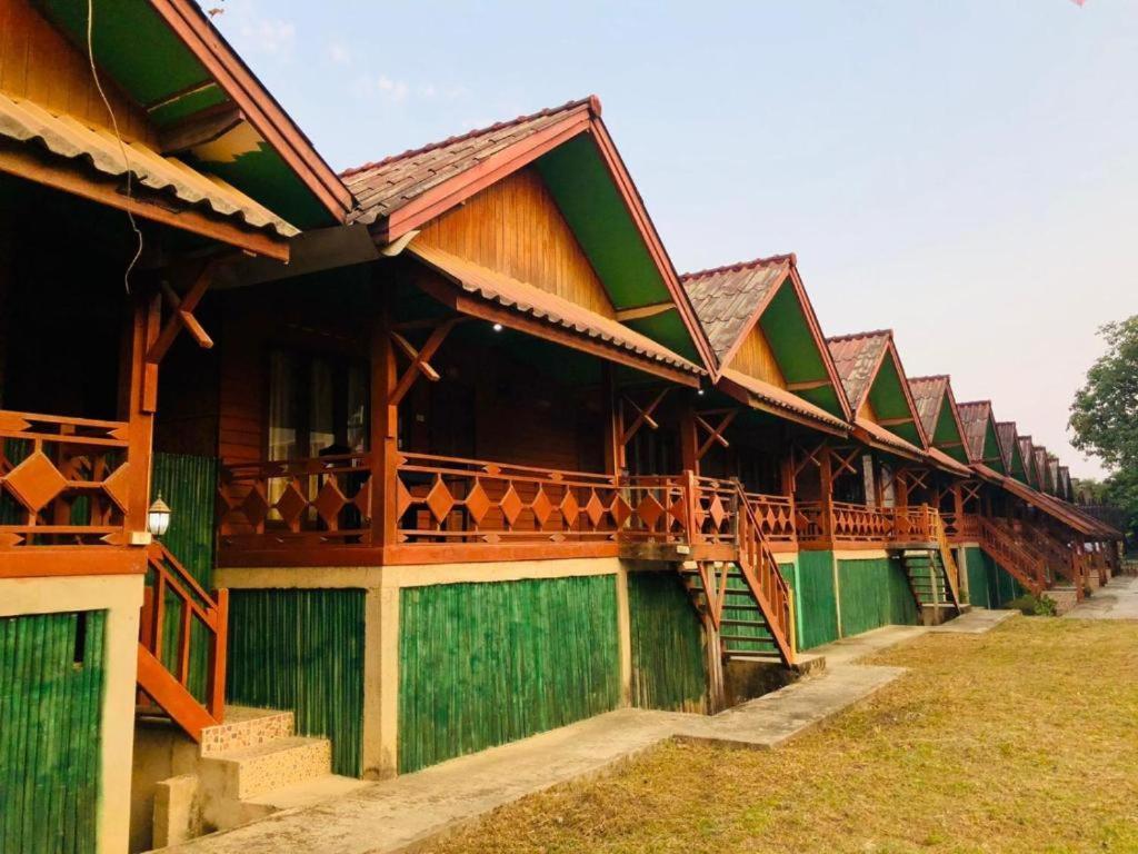 Bungalows Le Jardin Vangvieng Ванг Виенг Екстериор снимка
